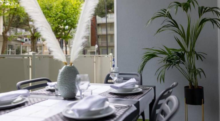 Serviced apartment with terrace — photo 5