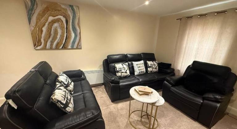 Rental apartment with 2 rooms for 4 persons — photo 3