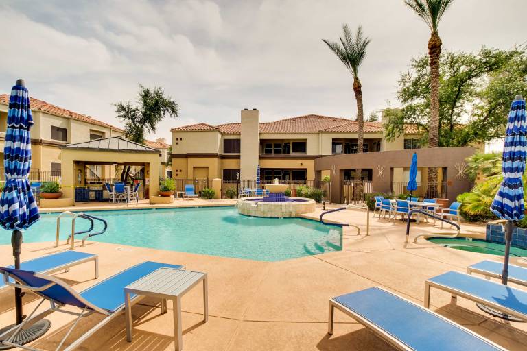 Heated Community Pool & Hot Tub Scottsdale Condo