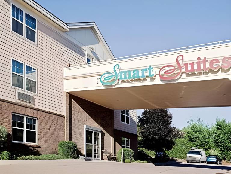 Smart Suites, an Ascend Collection Hotel in South Burlington, VT