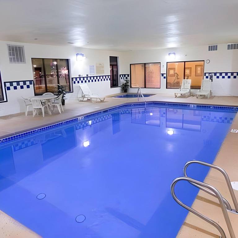 Hampton Inn & Suites Gallup — photo 5