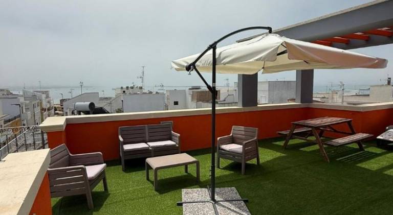 Holiday apartment with patio — photo 3