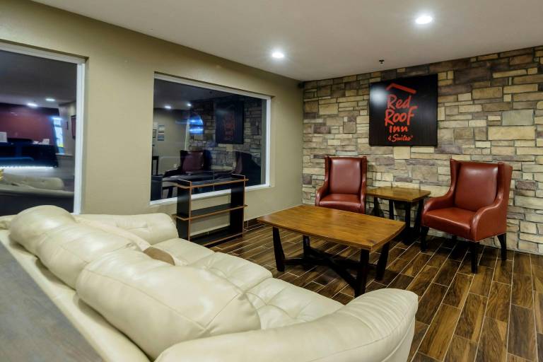 Red Roof Inn Osage Beach - Lake of the Ozarks — photo 3