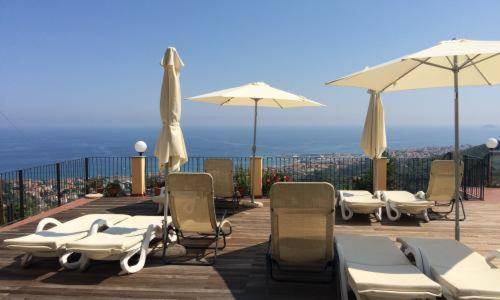 Vacation home with private pool, patio & yard | Good for workation | Pets allowed — photo 3