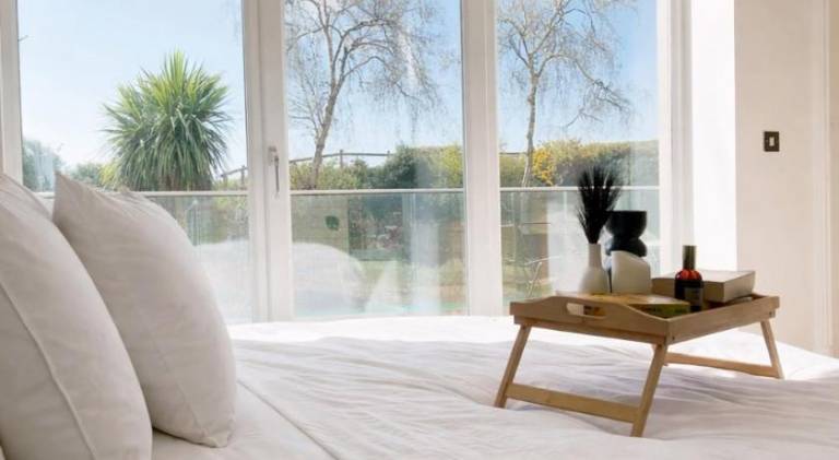Sandbanks Stay, sleeps 12, beach, outdoor bbq, parking — photo 2