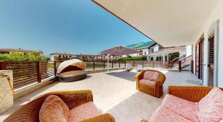 Vacation home with hot tub in L'Aquila