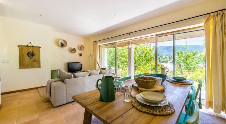 Fully equipped house with private pool, garden & patio | Pets are welcome — photo 2