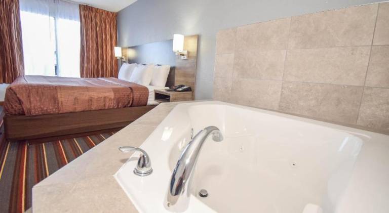 Quality Inn & Suites Sulphur Springs — photo 3