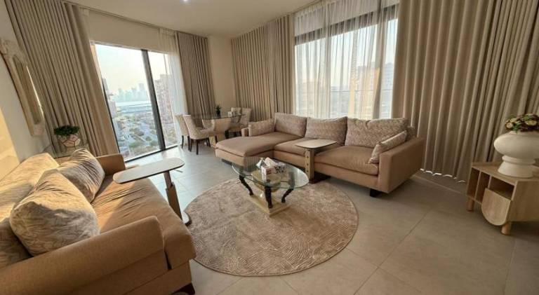Rental apartment with pool in Abu Dhabi