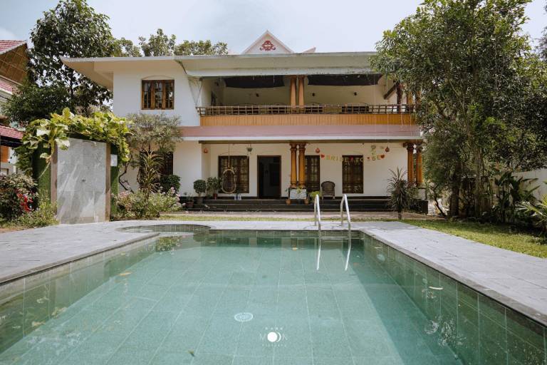 Villa  Alappuzha
