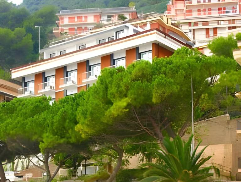 Rental apartment with patio in Laigueglia