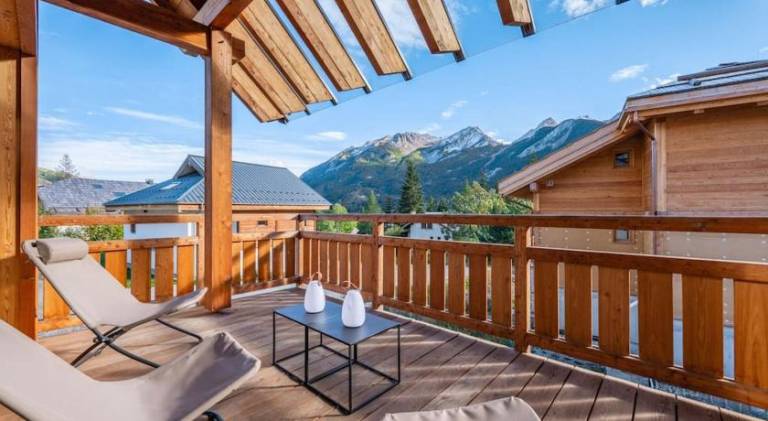 Chalet with 5 rooms for 14 persons — photo 3