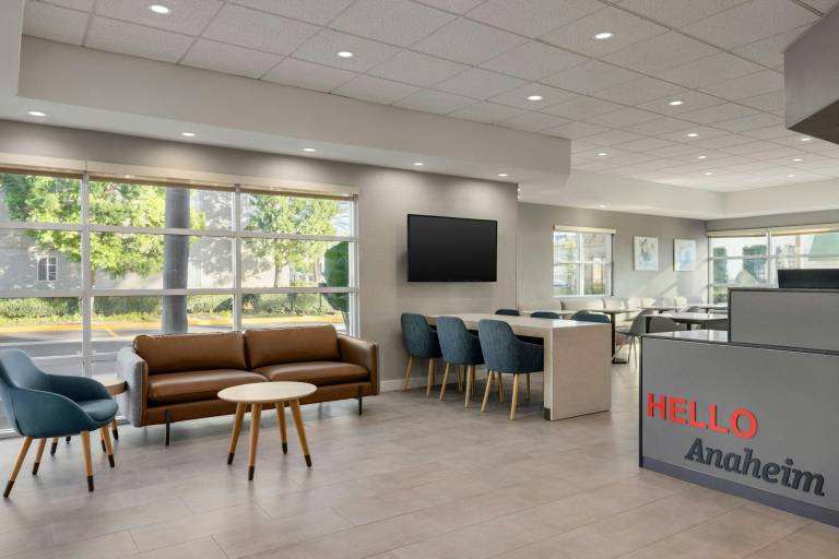 TownePlace Suites by Marriott Anaheim Maingate Near Angel Stadium — photo 4
