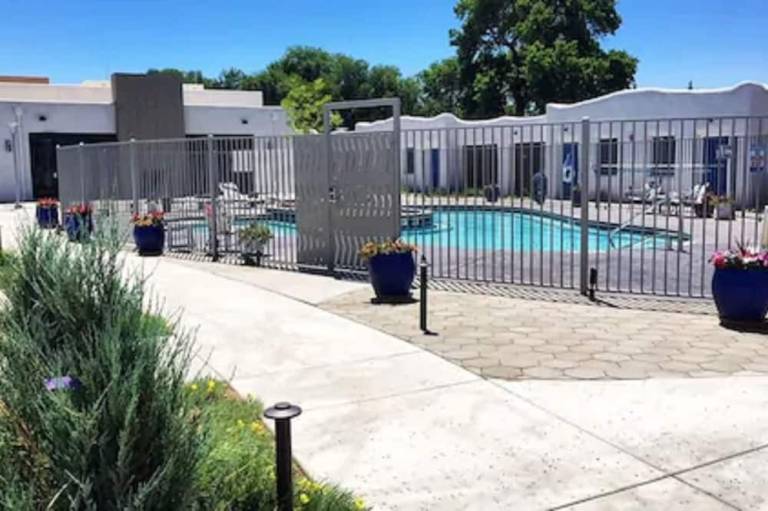 El Vado Motel