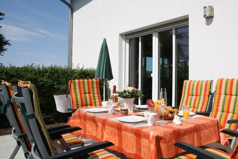 Fully equipped vacation home with patio & barbeque | Next to the beach | Pets are welcome — photo 5