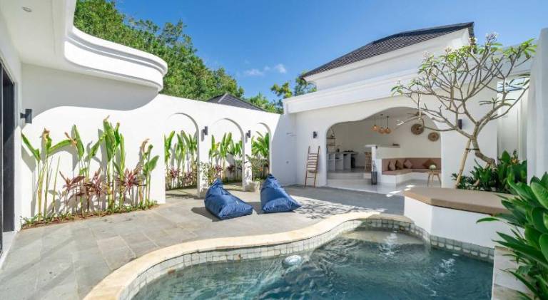 1BR Private Pool Villa Uluwatu K2-D in Pecatu