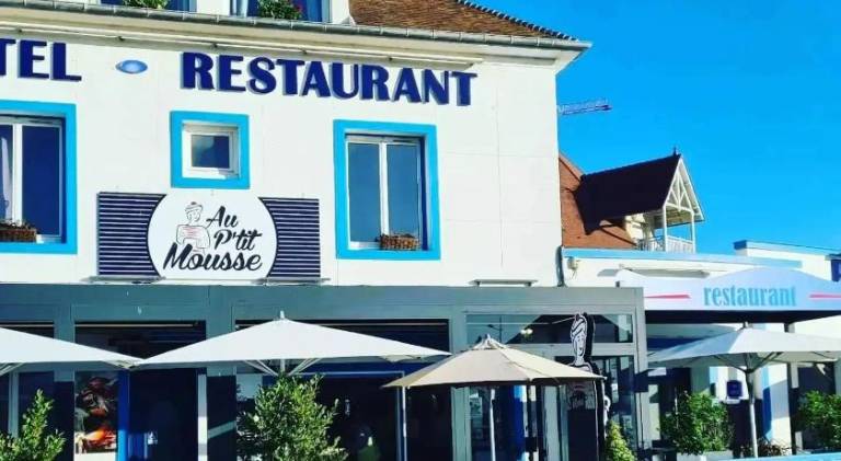 Au Ptit Mousse - Hotel et Restaurant in Courseulles-sur-Mer