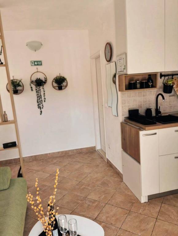 One bedroom apartment near beach Cove Pokrivenik, Hvar (A-18955-a) — photo 5