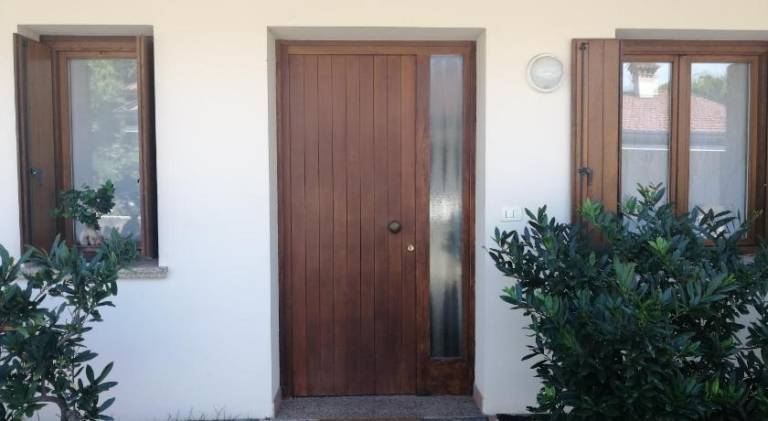 Fully equipped rental apartment with yard & patio | Pet-friendly — photo 4