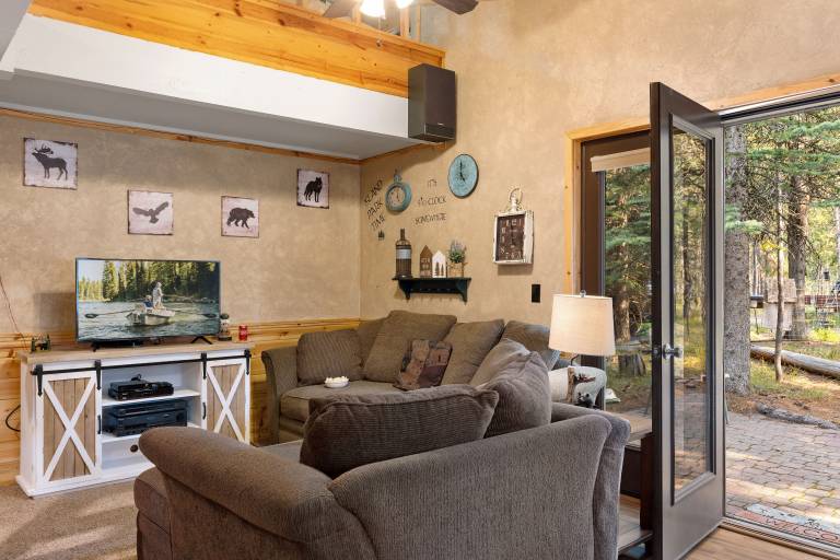 Family-oriented lovely cabin with BBQ & terrace | Mountain view | Pet-friendly — photo 3
