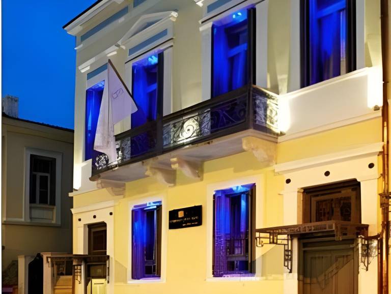 Maison Grecque Hotel Extraordinaire in Patras