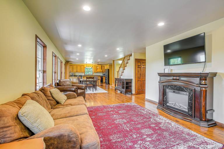Cabin  Hamden
