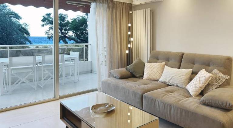 Charming holiday apartment | Next to the beach | Dogs allowed in Cannes