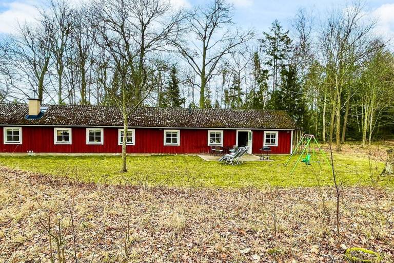 Fully equipped pleasant vacation home with yard & BBQ | Pets allowed in Kalmar