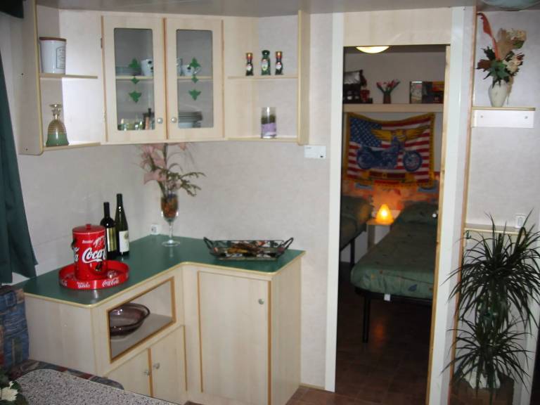 Beautiful mobile home with terrace, jacuzzi & grill | Next to the beach | Pets are welcome — photo 4