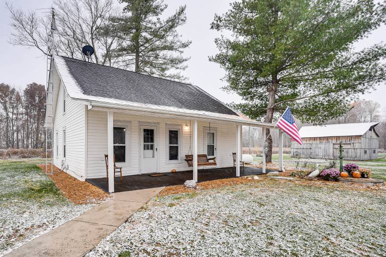 Pet-Friendly Home w/ River Access in Crothersville in Indiana