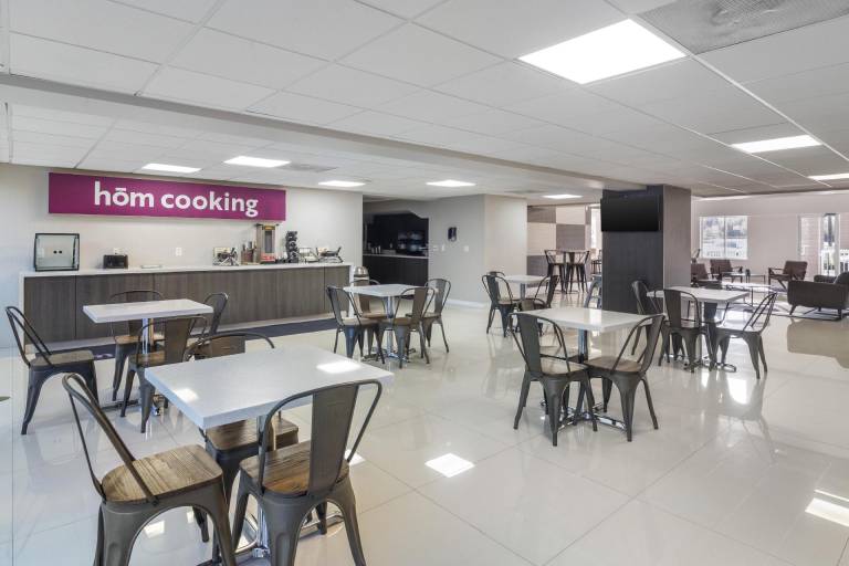 HOM Hotel Gainesville, SureStay Collection by Best Western — photo 4