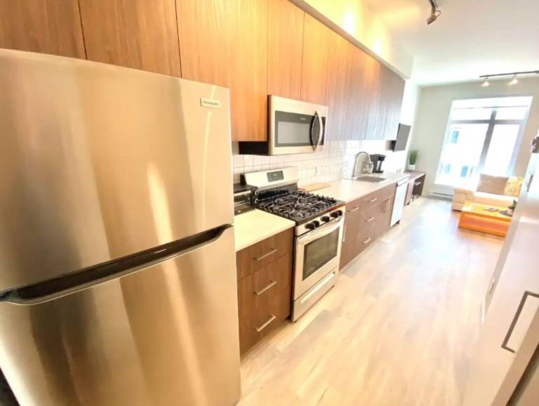 Condo Sidney