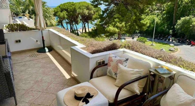 Apartment with pool | Next to the beach | Pets allowed in Lloret de Mar