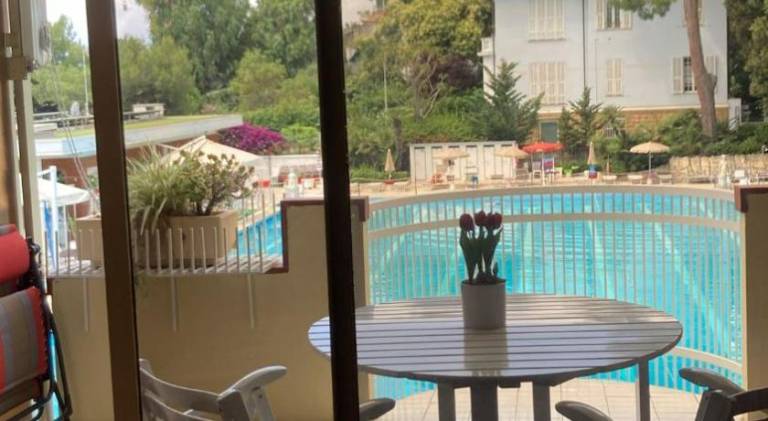 Beautiful holiday apartment with pool | Next to the beach | Pets allowed in Sanremo