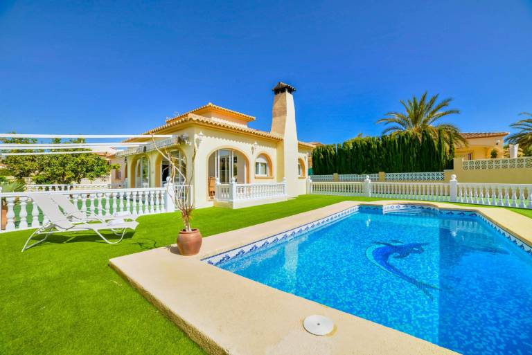 Villa with garden, private pool & barbeque — photo 5