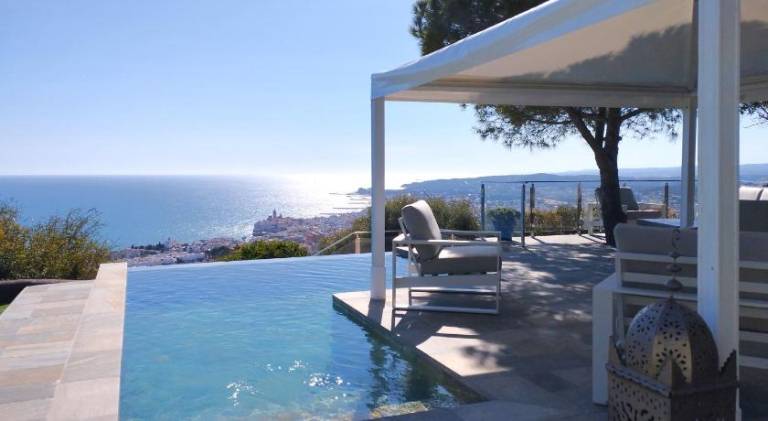Sitges Spaces Sea View Villa- 6 Bedrooms, 5 bathrooms, 2 private pools, Near center in Sitges