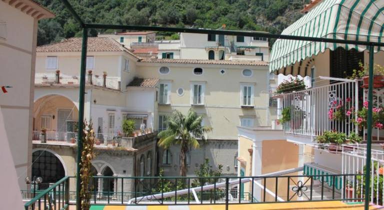 Holiday apartment with 2 rooms for 5 persons — photo 3
