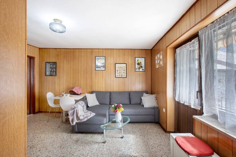 Holiday Apartment 'Da Lule' with Mountain View, Balcony and Wi-Fi in Aosta