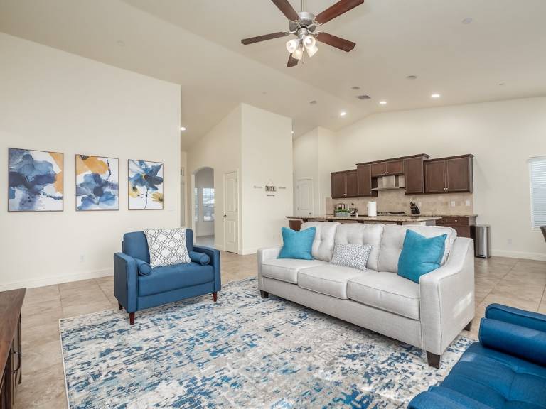 House West Fresno