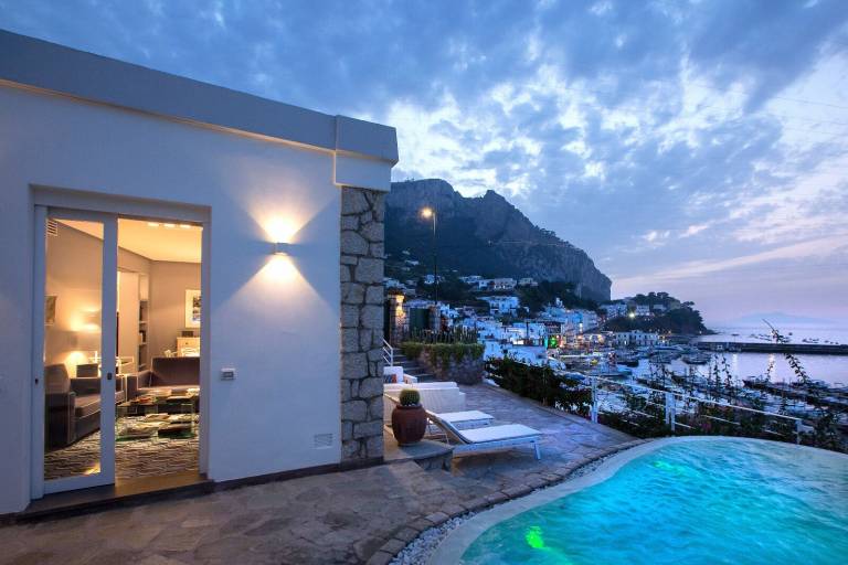 Villa  Capri