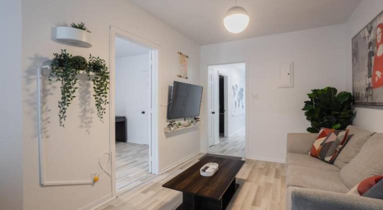 Excellent 4 Bedroom in Griffintown Downtown MTL — photo 4