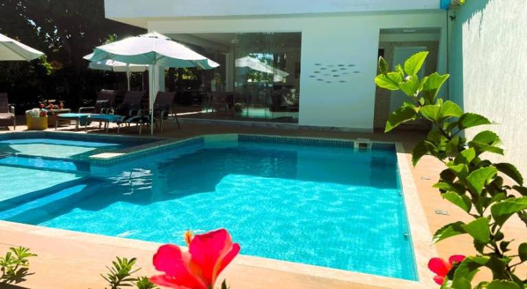 Vacation home with pool | Pets are welcome in Camaçari