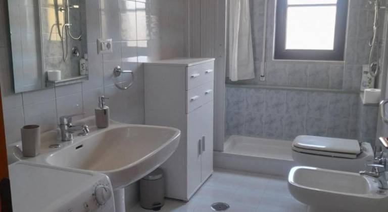 Holiday apartment with 2 rooms for 4 persons — photo 2