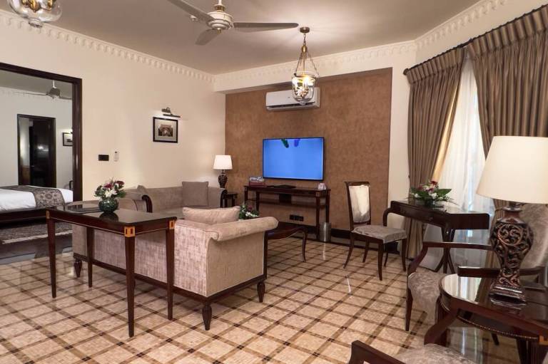 Heritage Luxury Suites ALL Suite Hotel