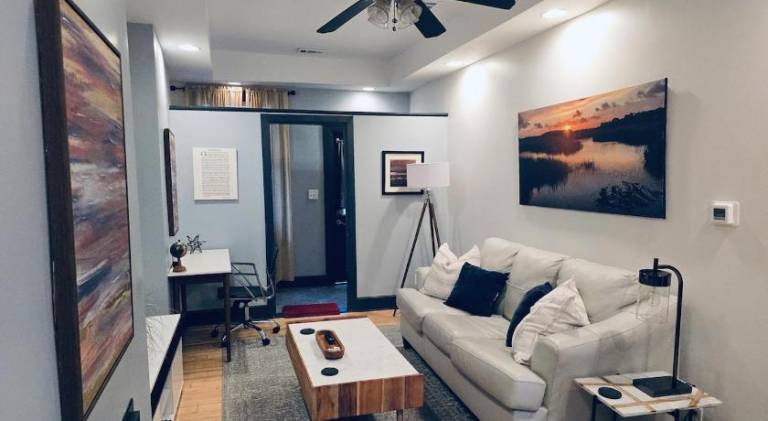 Vacation home with pool | Pets allowed in Savannah, GA