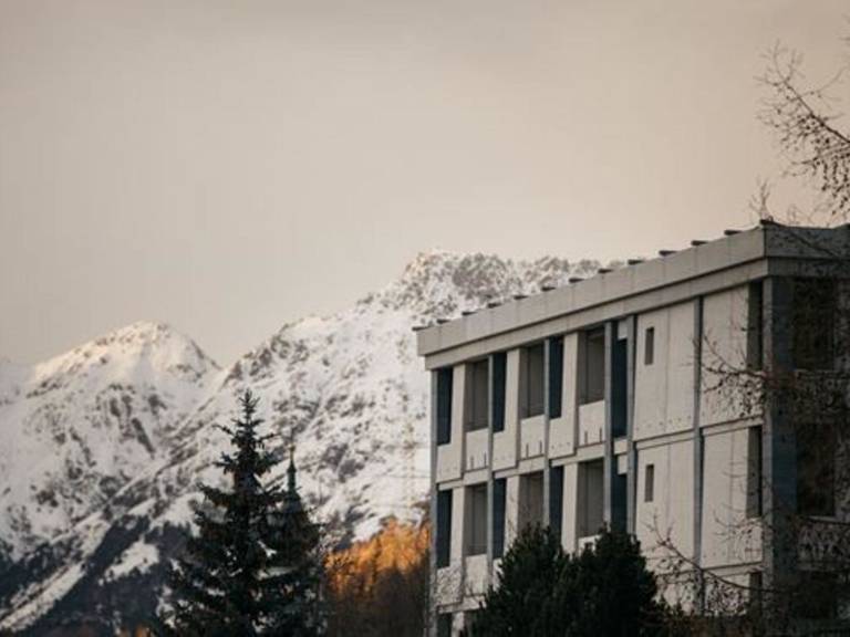 Ferienwohnung mit Hund in Pontresina für max. 4 Personen Ferienwohnung mit Hund in Pontresina für max. 4 Personen