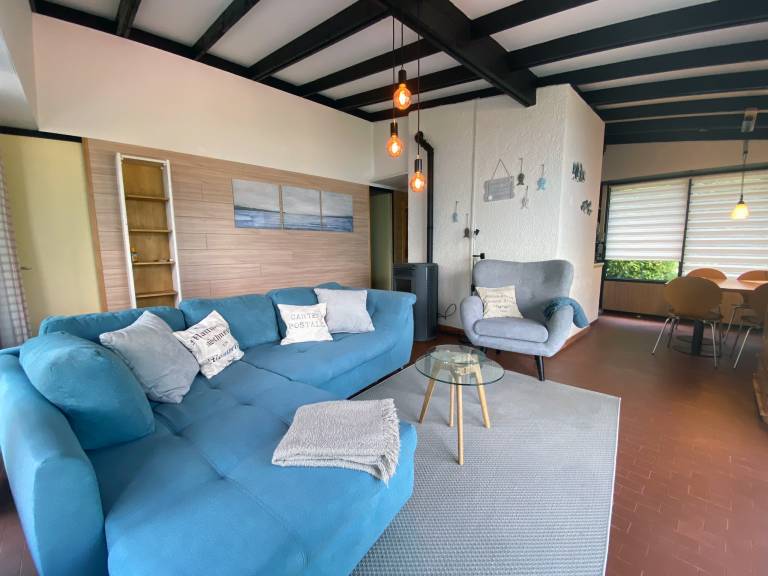 Family-oriented house with terrace, pool & barbecue | Water view | Dogs allowed — photo 2