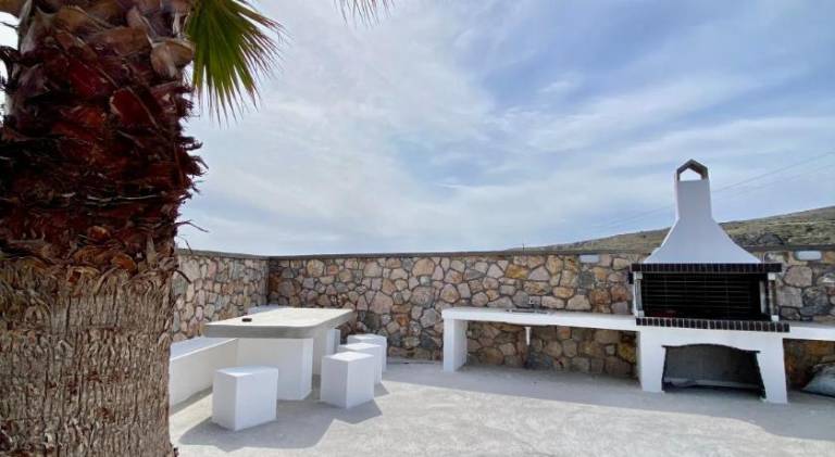 House with 2 rooms for 5 persons — photo 4