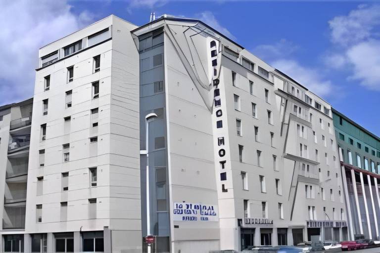 Pleasant serviced apartment with yard | Pets are welcome in Lyon