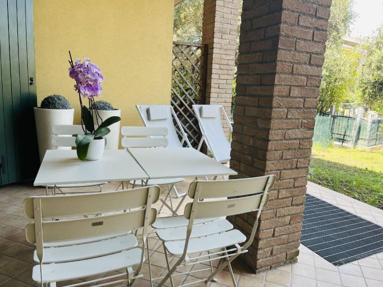 Rental apartment with terrace in Desenzano del Garda